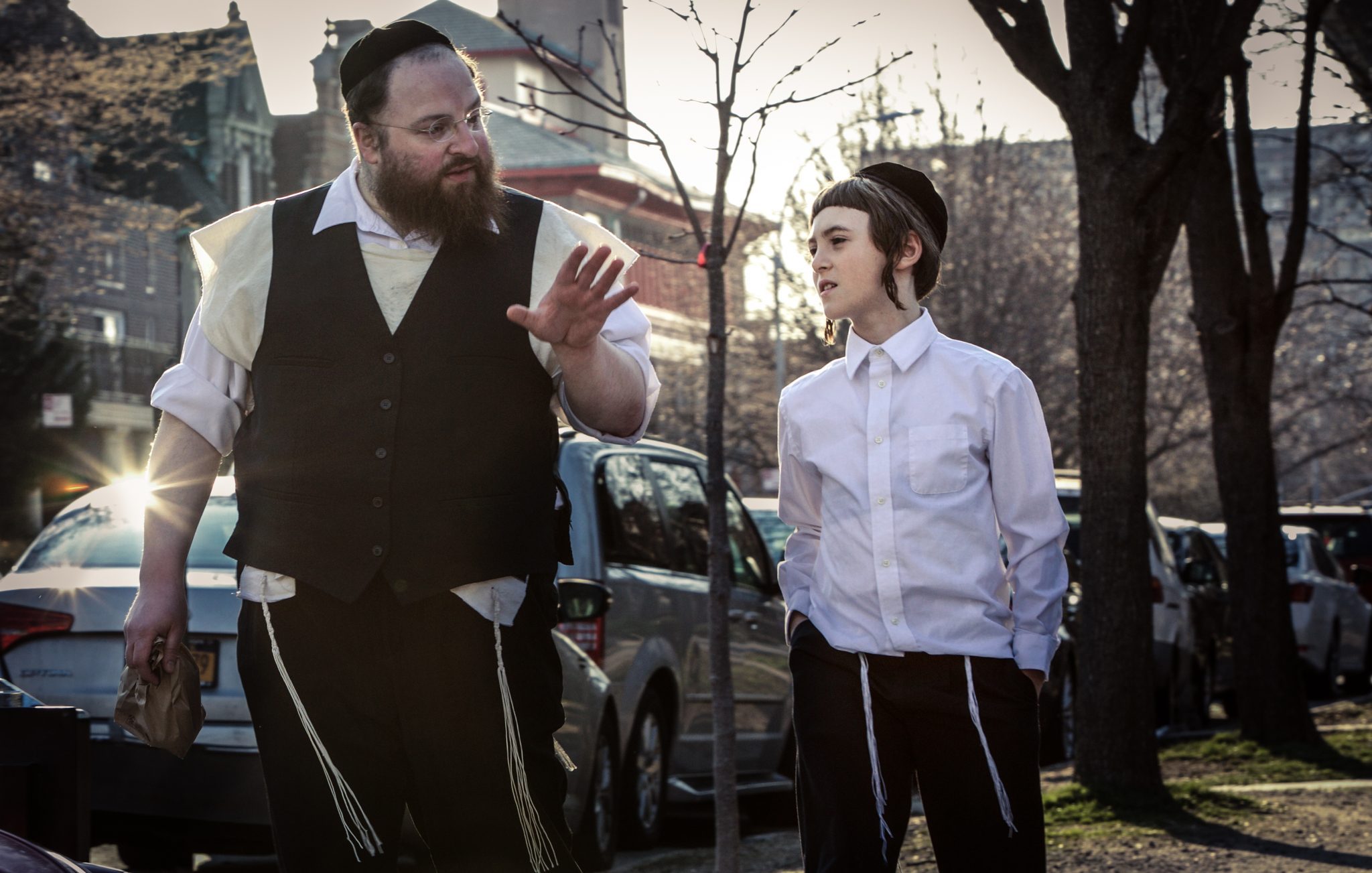 Brooklyn Yiddish photo film critique