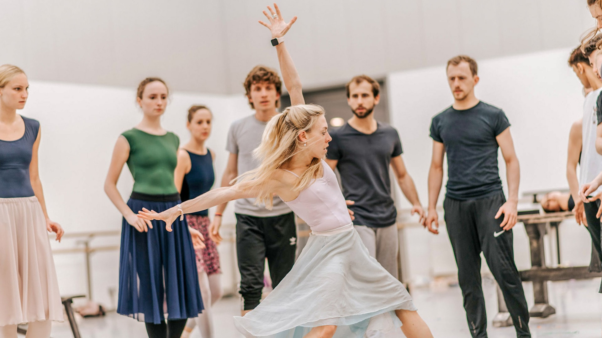 "#MeToo entre dans la danse" en streaming/replay sur ARTE 7 #MeToo entre dans la danse de Lena Kupatz et Lina Schienke image documentaire