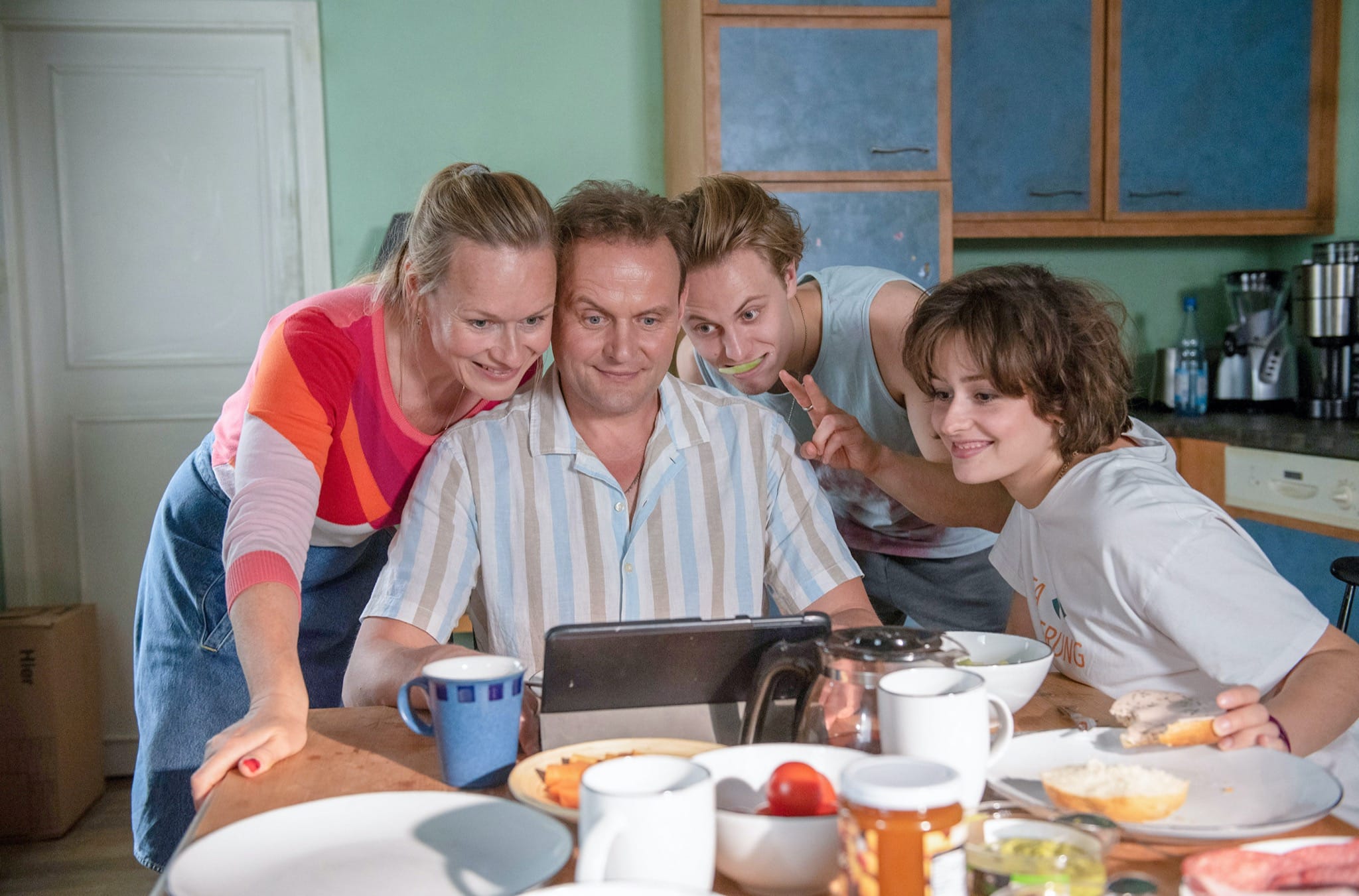Parents à perpétuité (2021) de Florian Schwarz image téléfilm