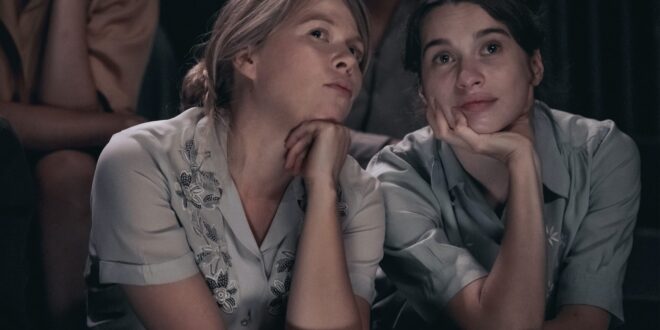 Une jeune fille qui va bien (2021) de Sandrine Bonnaire image drame historique film cinéma