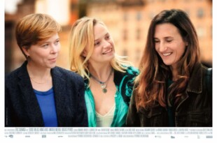 Trois amies d'Emmanuel Mouret affiche film cinéma comédie dramatique