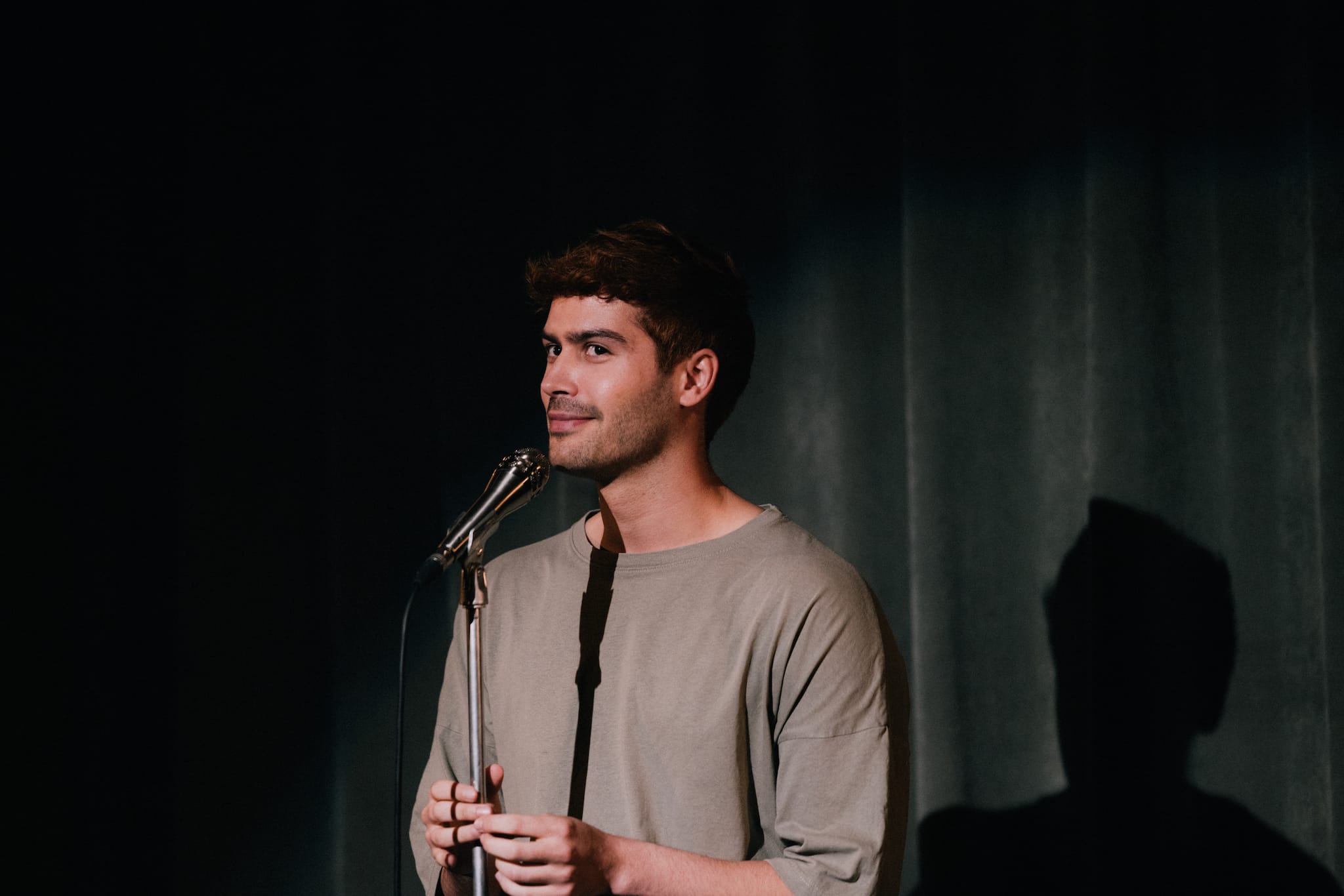 jessé image comédien humoriste one-man-show