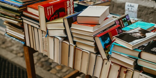 olya p ozucu 0umti unsplash image livres d'occasions