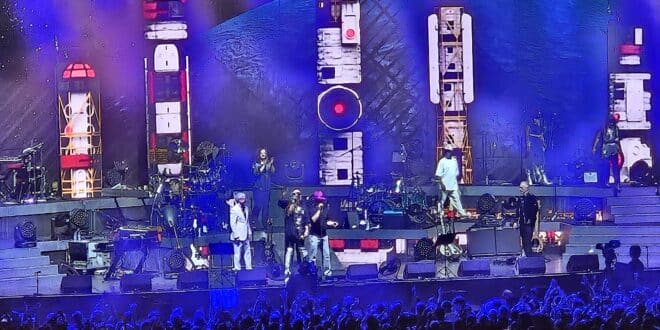 jamiroquai virtual insanity image concert live musique