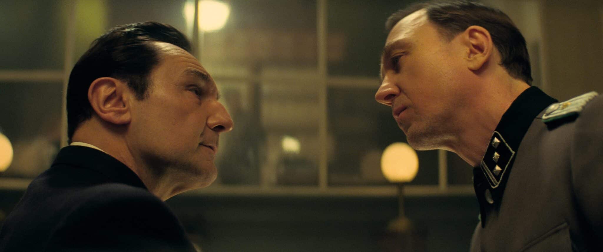 Gilles Lellouche et Lars Eidinger face à face dans Moulin de László Nemes