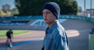 Yoann Zimmer pour “Au sein des autres” (France 2) : “C’est important de parler du cancer du sein et de la masculinité”