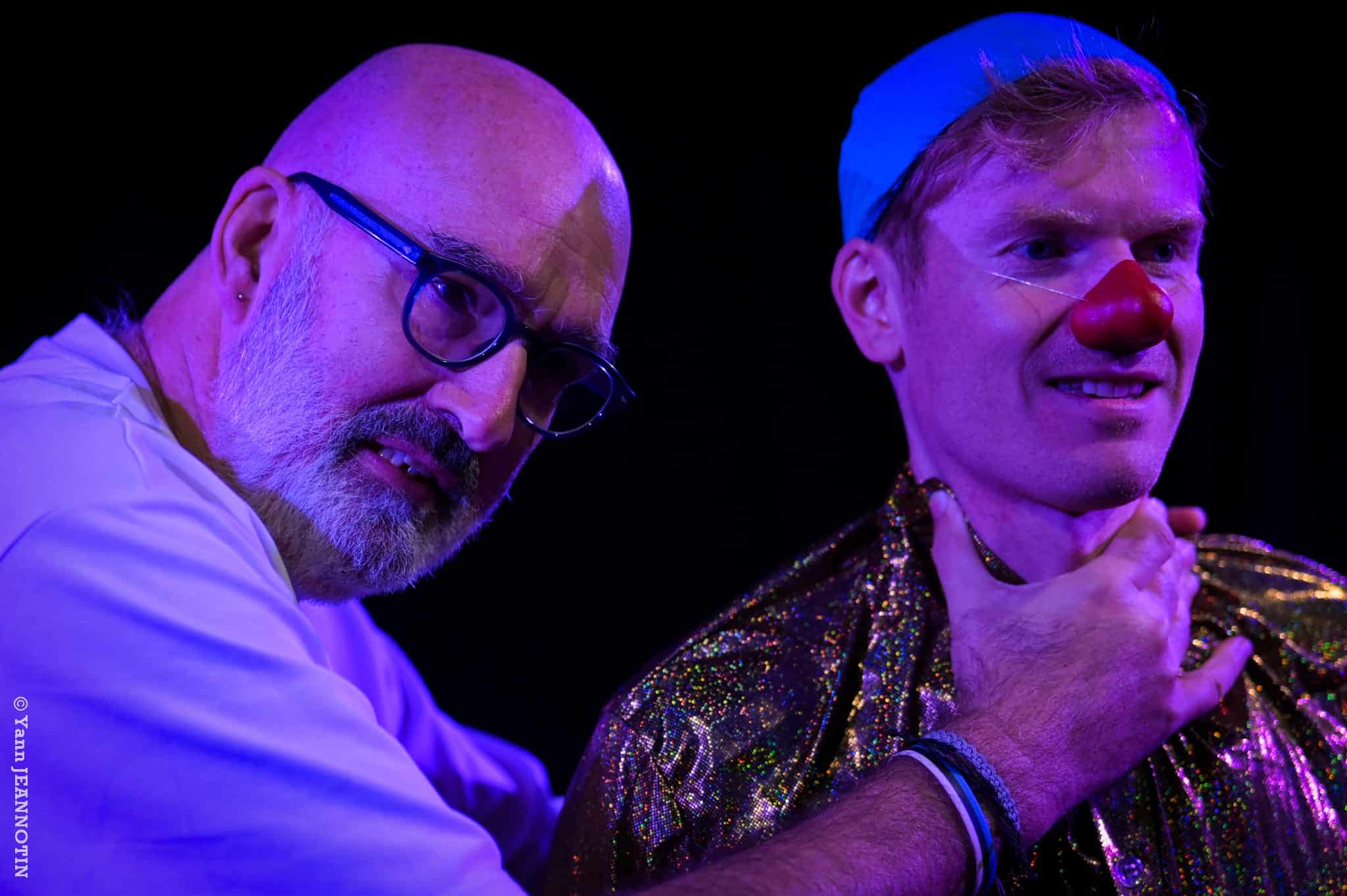 une vie deux fous image pièce de théâtre contemporain clown